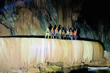 Checklist những hang động mới ở Quảng Bình vừa kỳ bí vừa độc đáo 