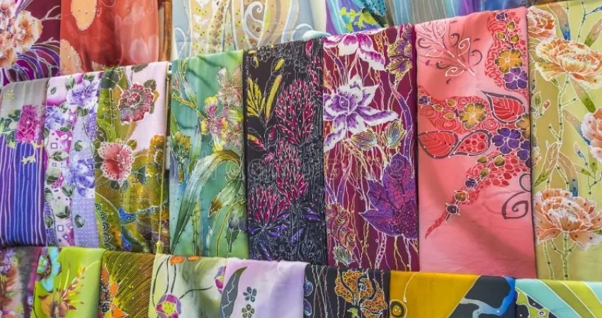 Vải batik Kelantan - cẩm nang du lịch Kota Bharu Malaysia