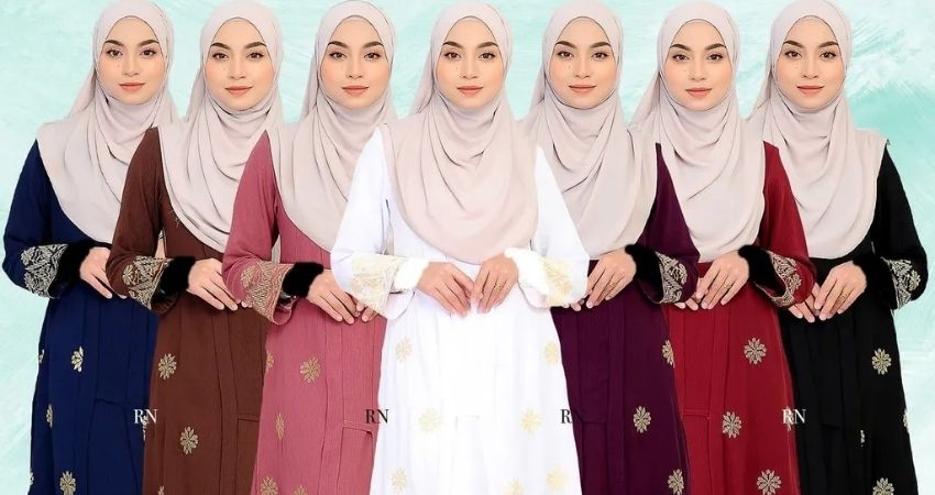 Bạn có thể mua trang phục Hồi giáo để làm kỷ niệm khi du lịch Malaysia