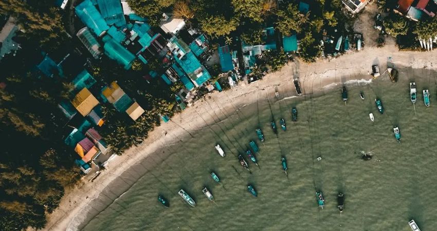 Tanjung Bungah là một vùng ngoại ô của George Town tại Penang