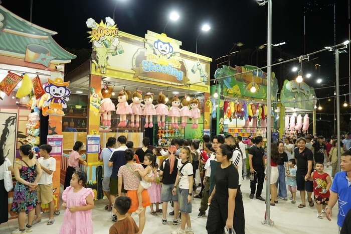 Địa điểm đi chơi 1-6 ở TP HCM - Khu tổ hợp giải trí D-Joy