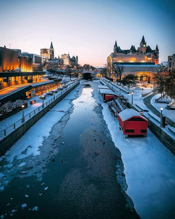 Mùa đông (tháng 12 – tháng 2) tại thủ đô Ottawa Canada