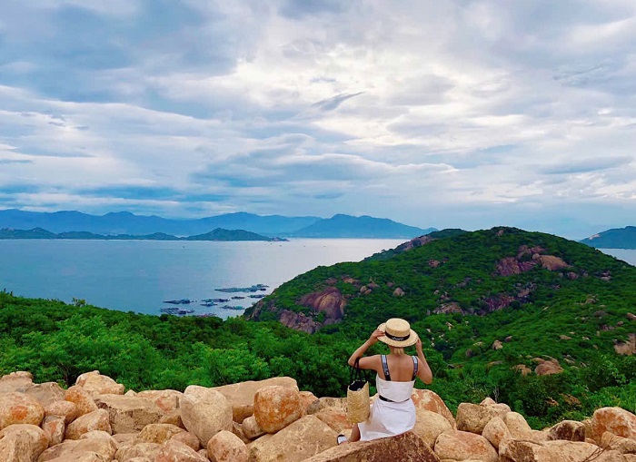 Vẻ đẹp nên thơ của đảo Bình Ba trên bờ biển Cam Ranh Khánh Hòa