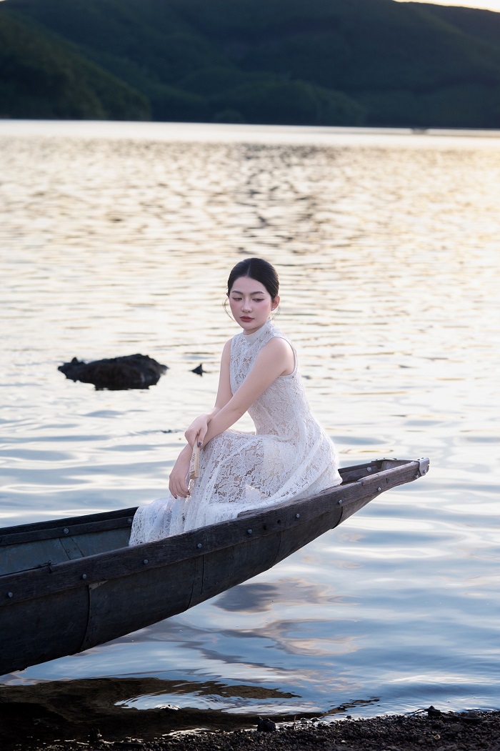 Hồ Khe Ngang – điểm cắm trại ở Huế với cảnh sắc thiên nhiên thơ mộng