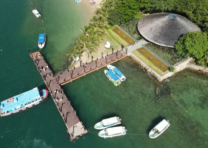 Nha Trang phù hợp với các hoạt động ngoài trời như tắm biển, lặn ngắm san hô