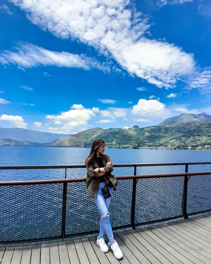 Hồ Toba Indonesia góc nào lên hình cũng đẹp