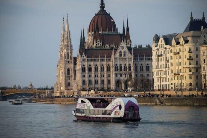 Kinh nghiệm du lịch Budapest Hungary - Thành phố có rất nhiều phương tiện di chuyển