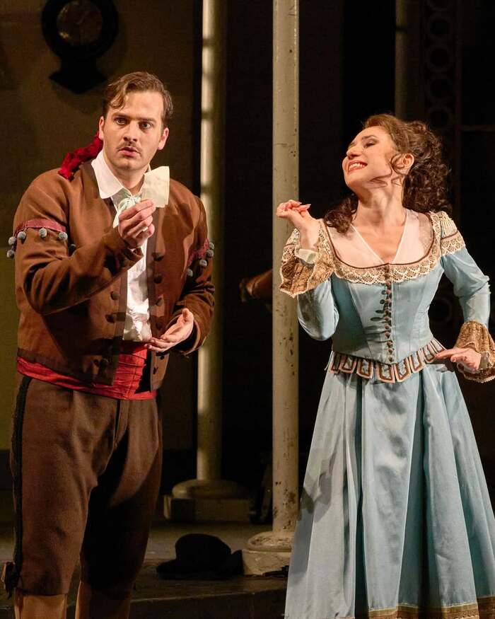 Kinh nghiệm du lịch Vienna Áo - Ghé thăm Nhà hát Opera Vienna