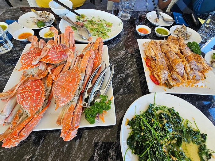 Quán hải sản ngon ở Hạ Long với vị trí đắc địa