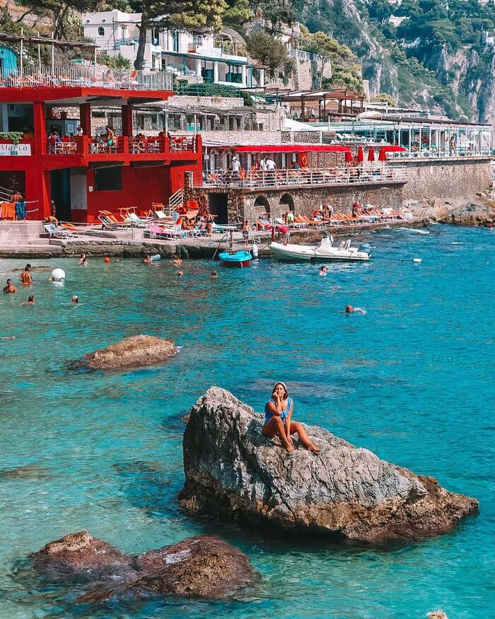 Các địa điểm du lịch nổi tiếng ở thành phố Sorrento Ý - Cảng Marina Piccola
