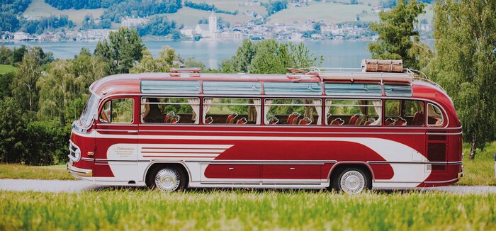 Phương tiện di chuyển đến thị trấn St. Wolfgang Áo là xe bus