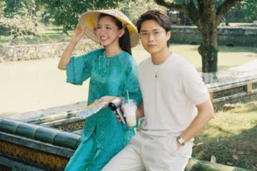 Tăng Duy Tân - Bích Phương 'tình bể bình' trong chuyến đi Huế