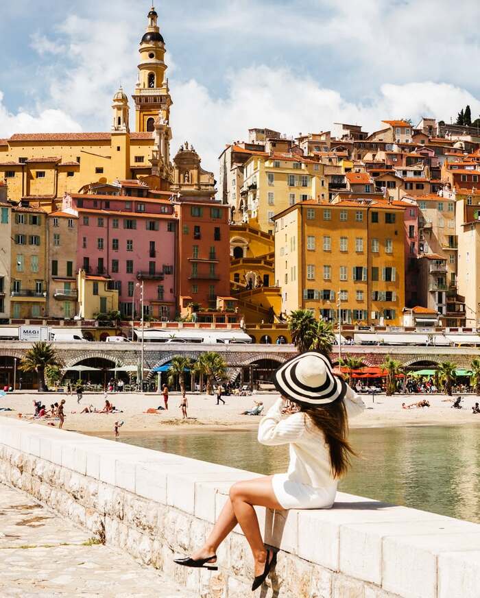 Thời điểm ghé thăm vùng biển Côte d'Azur Pháp lý tưởng là tháng 5 - tháng 9