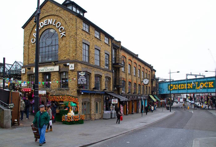 Những khu chợ cuối tuần ở London Anh dễ khiến bạn 'cháy túi'