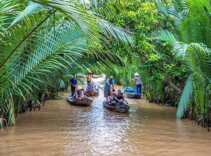 Du lịch miền Tây một mình bằng xe máy