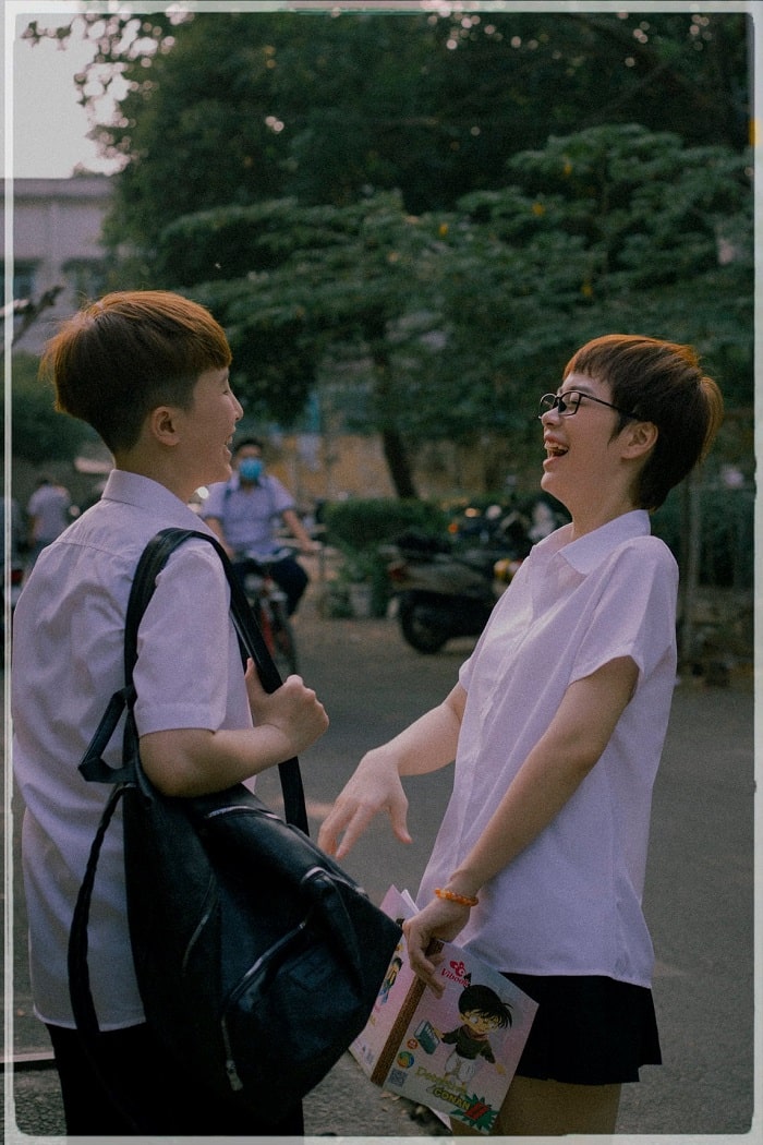 Cùng chú Thuật chụp hình phong cách thập niên 80 đầy ấn tượng