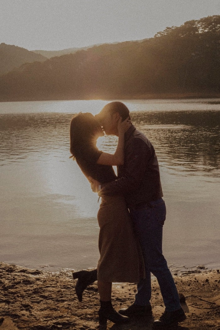 Cùng chú Thuật chụp hình phong cách thập niên 80 đầy ấn tượng