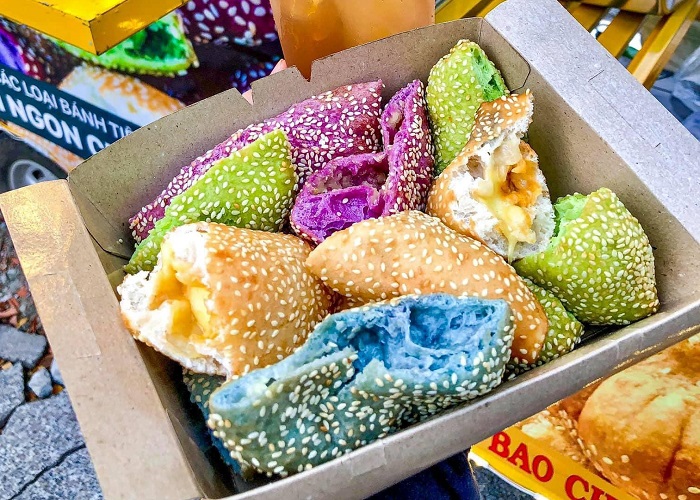 Chiếc Xe Bánh Tiêu Sắc Màu Ở Quận 8: Vừa Ngon Vừa Rẻ Cho Dân Sài Gòn