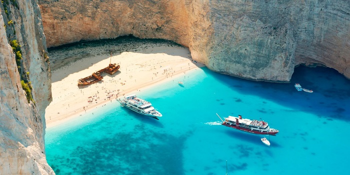 bãi biển đắm tàu Navagio Hy Lạp