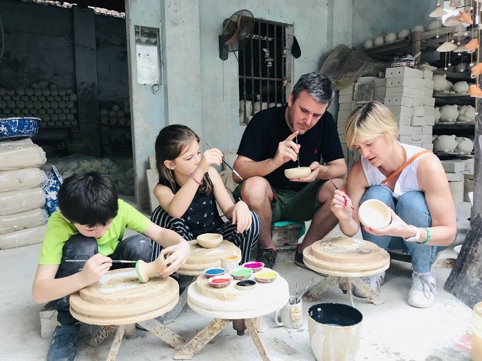 Làng gốm Bát Tràng - địa điểm du lịch ngoại thành Hà Nội