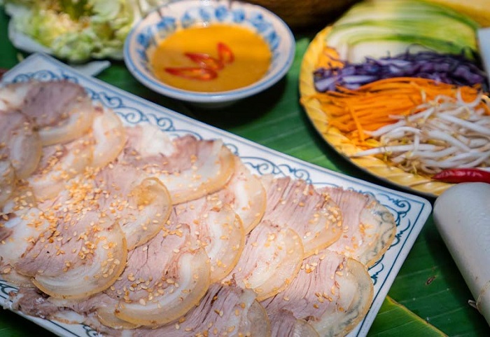 bò tơ quán mộc nổi tiếng là Món ngon mùa hè hà nội