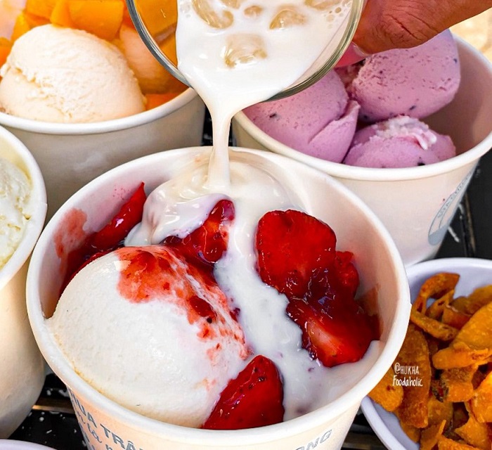 Món ngon mùa hè hà nội mát lành với sữa chua trân châu hạ long