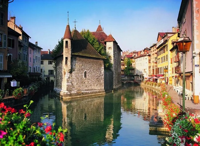 thị trấn Annecy nước Pháp