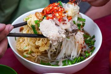 Ăn trưa ở Sài Gòn có gì ngon? List quán ăn ngon không phải 'lăn tăn'