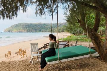 Bật mí danh sách những bãi biển vắng tại Việt Nam cho bạn thỏa sức sống ảo