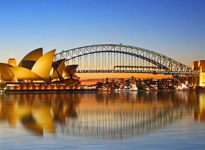 Đi bộ qua Cầu Cảng Sydney chính là một trong những điều nên làm ở Sydney