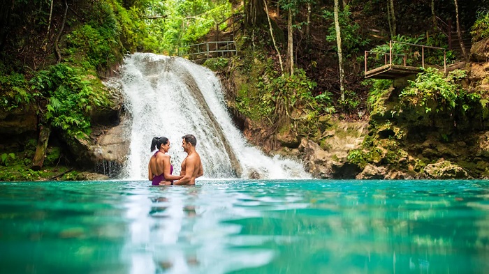 Jamaica là một trong những hòn đảo rẻ nhất Caribe nhưng vẫn mang đến vô vàn trải nghiệm đáng nhớ cho du khách