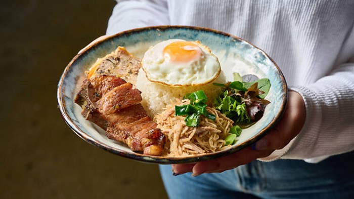 Thy Thy Counter and Canteen là một trong những quán ăn Việt Nam ngon nhất Melbourne tọa lạc trên góc phố ở Tây Richmond
