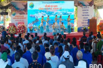  Khai mạc Lễ hội du lịch làng chài xã Nhơn Lý lần thứ I
