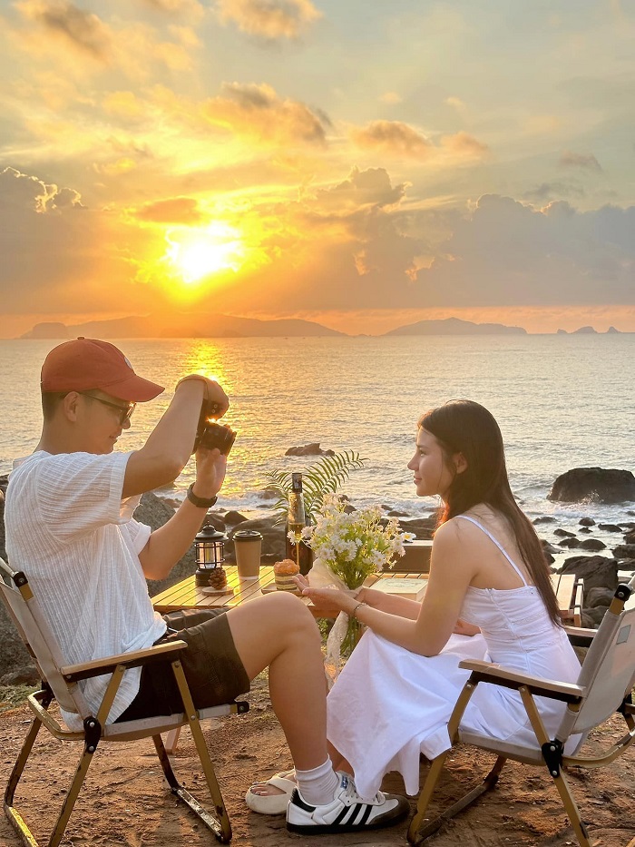 Bạn có thể tới Bãi Đông Thanh Hoá bằng bất kỳ phương tiện nào