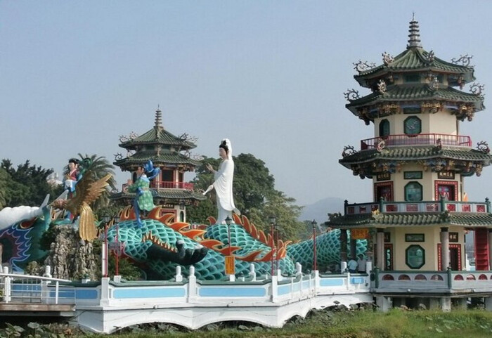 Cùng cẩm nang du lịch Hắc Long Giang Trung Quốc khám phá Ngũ Đại Liên Trì