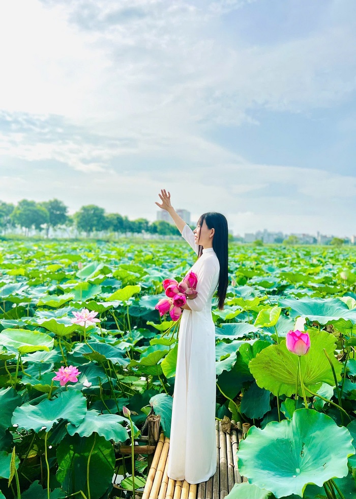 Đầm sen Âu Cơ Bắc Ninh có nhiều tiểu cảnh đẹp cho các nàng chụp ảnh