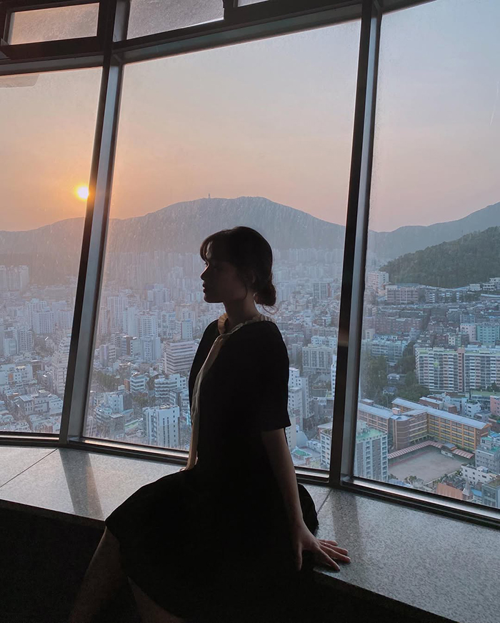 Tham quan tháp busan tower hàn quốc vào Mùa hè (tháng 7 - tháng 8)