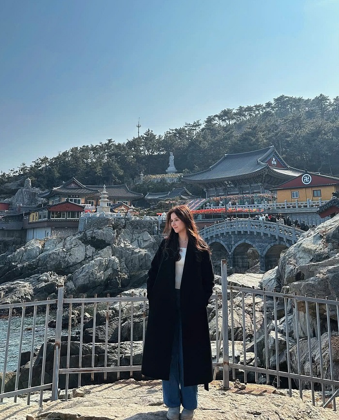 Chùa Haedong Yonggungsa bình yên, thu hút khách du lịch bãi biển Haeundae Busan 