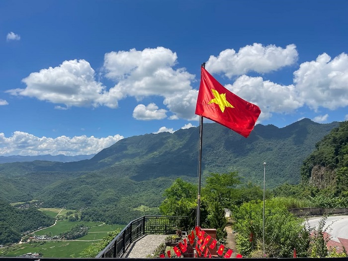Lưu ý khi khám phá cột cờ Mai Châu 