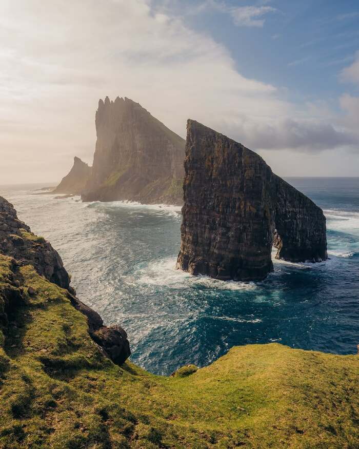 quần đảo Faroe Đan Mạch nằm giữa Bắc Đại Tây Dương