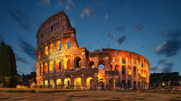 Tham gia tour đêm đấu trường La Mã cổ đại Colosseum Ý
