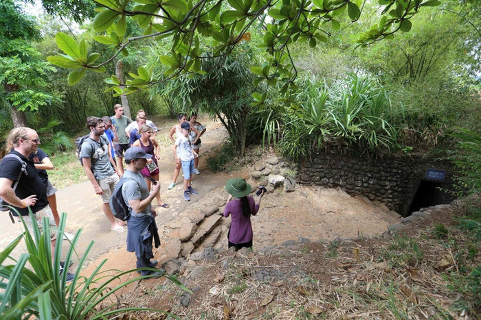 Tham gia tour tham quan địa đạo Vịnh Mốc Quảng Trị