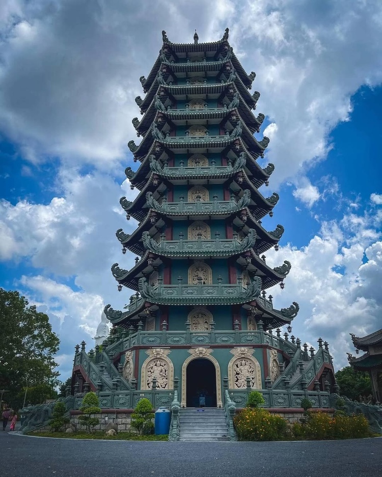 Địa điểm du lịch mùa hè tại Tây Ninh Chùa Gò Kén