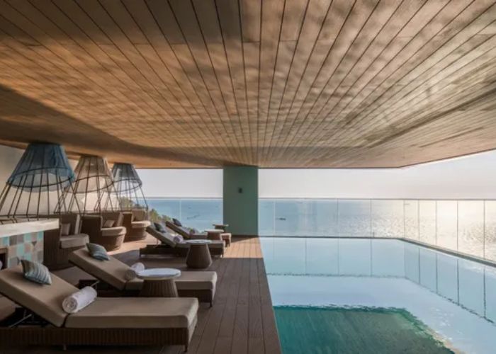 Fusion Suites và Pullman đều mang đến trải nghiệm nghỉ dưỡng chất lượng tại Vũng Tàu