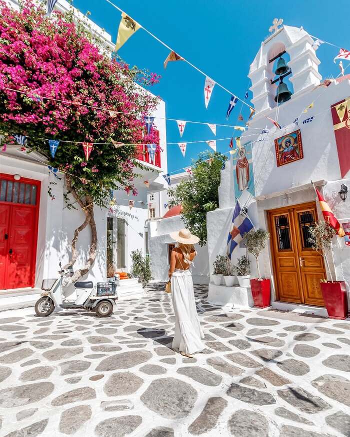 Kinh nghiệm du lịch Mykonos Hy Lạp - Tham quan thị trấn Mykonos