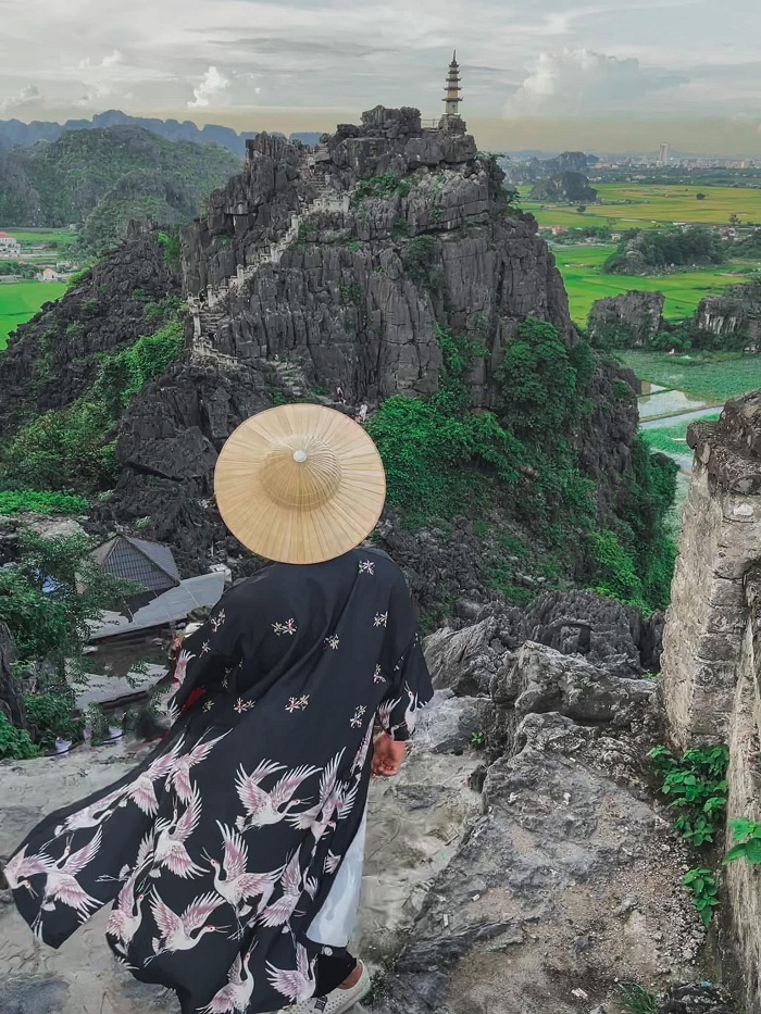 lịch trình Ninh Bình 2 ngày 1 đêm Bạn đừng quên chinh phục Hang Múa lịch trình Ninh Bình 2 ngày 1 đêm