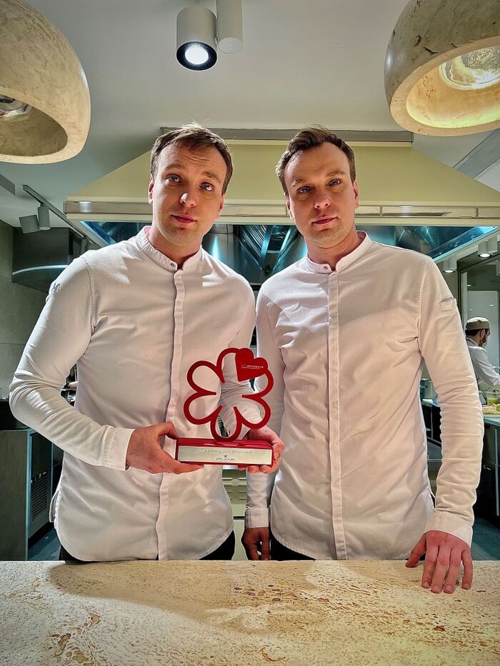 Các nhà hàng ngon nổi tiếng ở Moscow Nga - Twins Garden