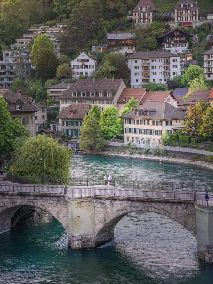 Cầu Untertorbrucke ở phố cổ Bern Thụy Sĩ