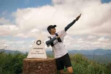Võ Cảnh khoe ảnh trekking Lang Biang, trải lòng về hành trình “được trở về”