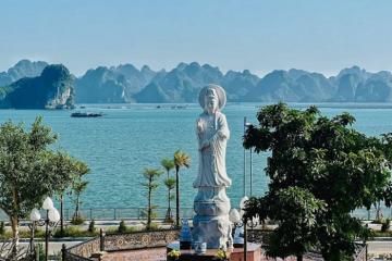 Chùa Cái Bầu Quảng Ninh - chốn an yên ngắm biển trời Bái Tử Long